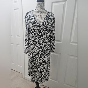 Anne Klein Black and White Long Sleeve Wrap Dress